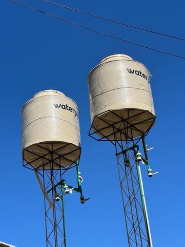 Tanques de agua instalados en San Mariano